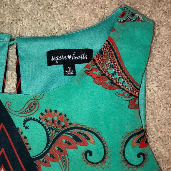 Sequin Hearts Patterned dress - Picture 2 of 4